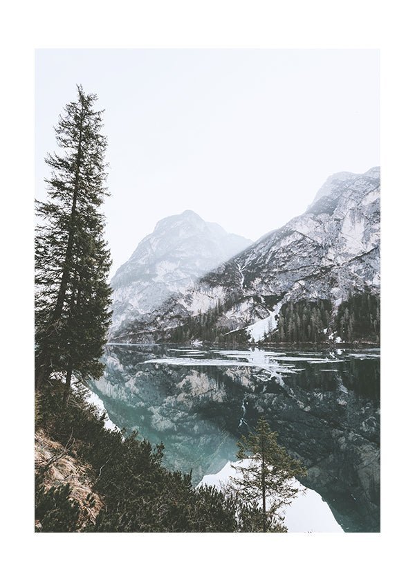 Plakát Horské jezero za zimy